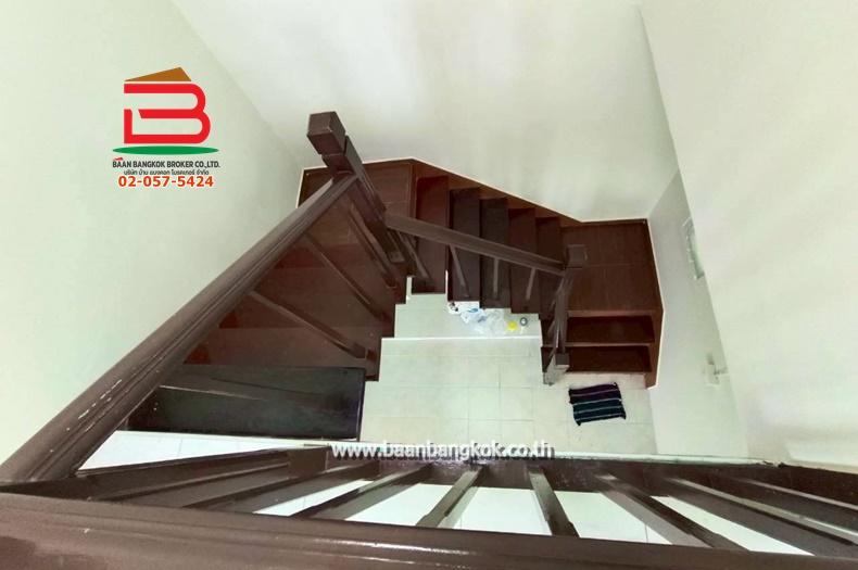ทาวน์เฮาส์ บ้านพฤกษา 24 เนื้อที่ 28 ตรว. ถนนสุวินทวงศ์ ต.ศาลาแดง อ.บางน้ำเปรี้ยว จ.ฉะเชิงเทรา 7