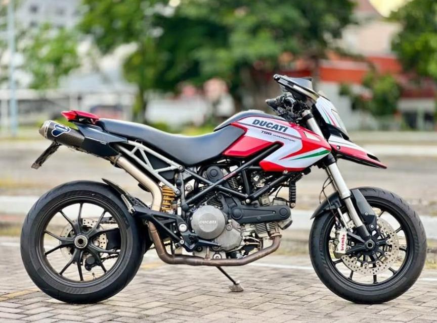 ขาย Ducati Monster 821 เท่มาก 4