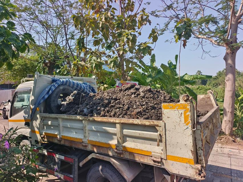 ถมดินอุดโพรงรอบบ้านช่างมืออาชีพ 5