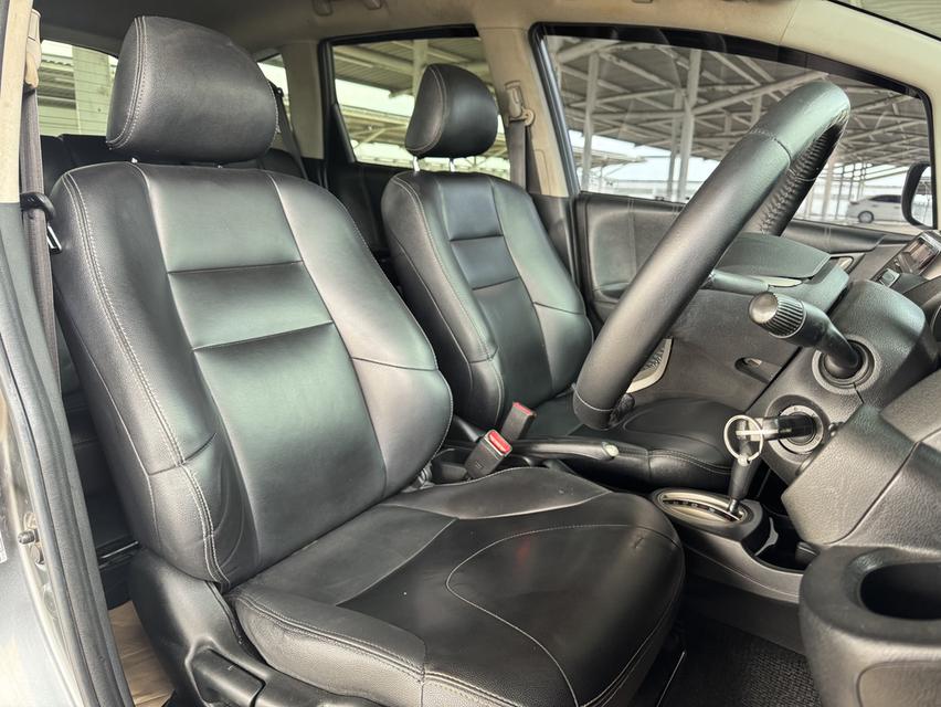 HONDA JAZZ GE 2011 AUTO V IVTEC รูปที่ 17