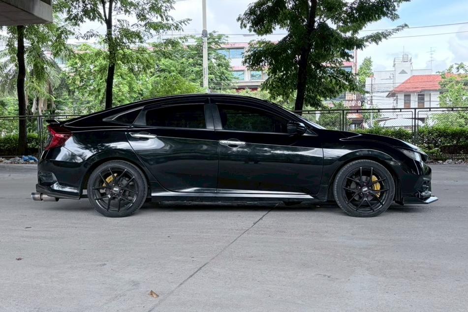 2018 Honda CIVIC 1.8 EL AT รูปที่ 4