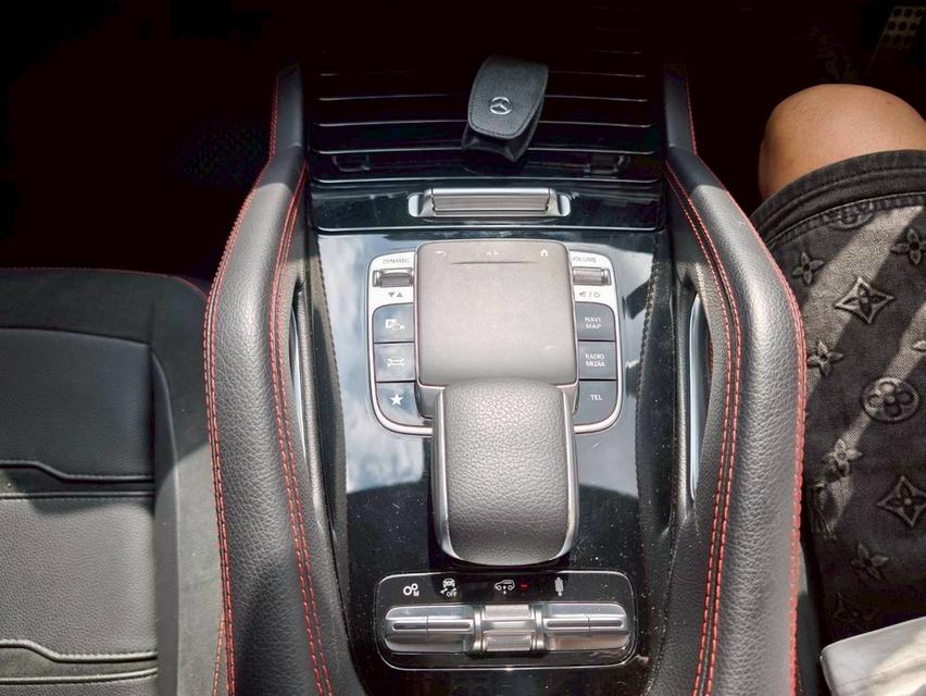 รหัสรถ KPV53 2024 BENZ GLE-53 AMG สีดำ เลขไมล์เพียง 17,XXX KM 11