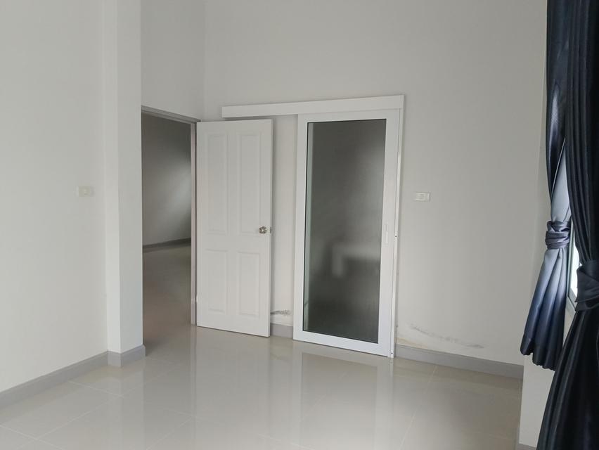 บ้านเช่าสไตล์โมเดิร์น ใกล้ ม.อีเทค 9