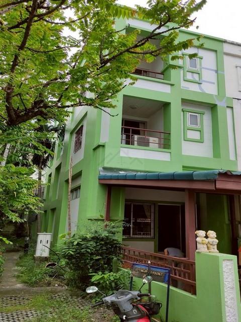 ให้เช่าทาวน์โฮม 3 ชั้น หลังมุม 4 นอน หมู่บ้านแฮปปี้แลนด์แกรนวิลล์ ซอยลาดพร้าว 101 ใกล้นวมินทร์เลียบด่วน MRT ลาดพร้าว101 1