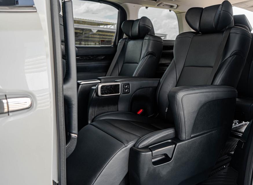 (แจ้งรหัสรถ CBL6188) Toyota ALPHARD 2.5 SC-Package AT 2023 (ขข 8488 ใส่ ชม 6188 ถ่าย ไม่ให้เลขป้ายทะเบียน) รูปที่ 13
