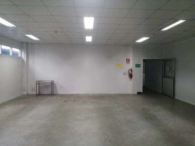 ให้เช่าโกดัง 2 โกดัง 960 ตรม. และ 1200 ตรม. ในนิคมอุตสาหกรรมบางชัน ย่านมีนบุรี ถนนเสรีไทย 54 6