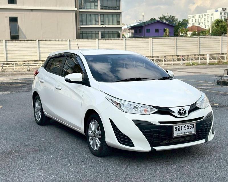 รหัสรถ QT9553 TOYOTA YARIS ECO 1.2 E Hatchback สีขาว ปี2019 6