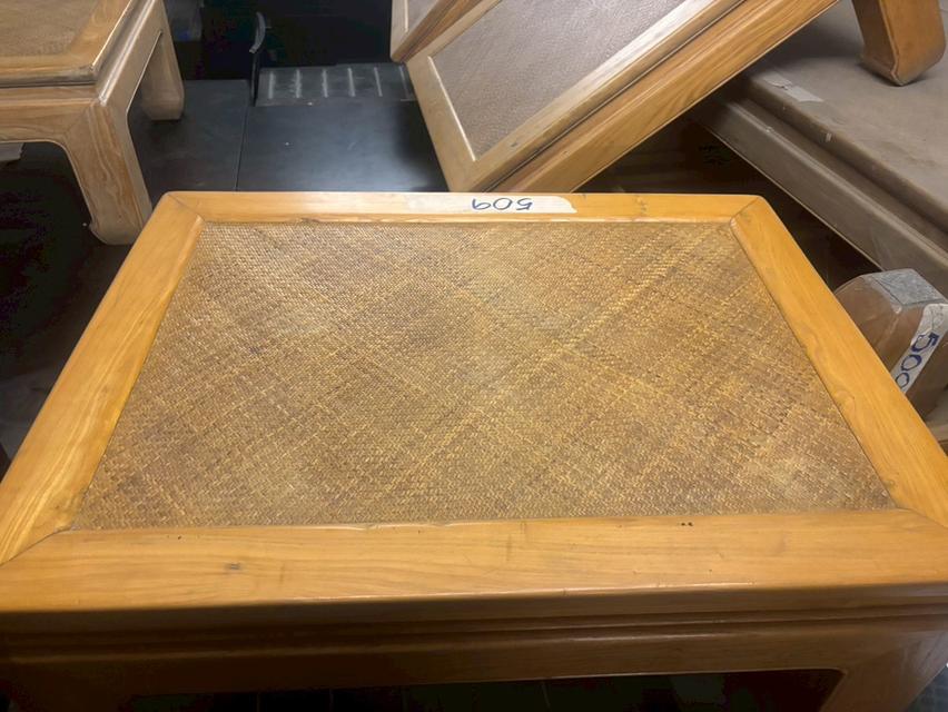 โต๊ะไม้สัก มี2ขนาด ใหญ่ 120x90x42 เซนติเมตร (2000บาท) กลาง 95x80x42 เซนติเมตร (1700บาท)