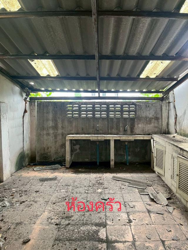 ขายอาคารพาณิชย์ 3.5 ชั้น เนื้อที่ 19 ตารางวา หมู่บ้านสินธานีวิลล่า ตำบลคลองกุ่ม อำเภอบึงกุ่ม กรุงเทพฯ 4