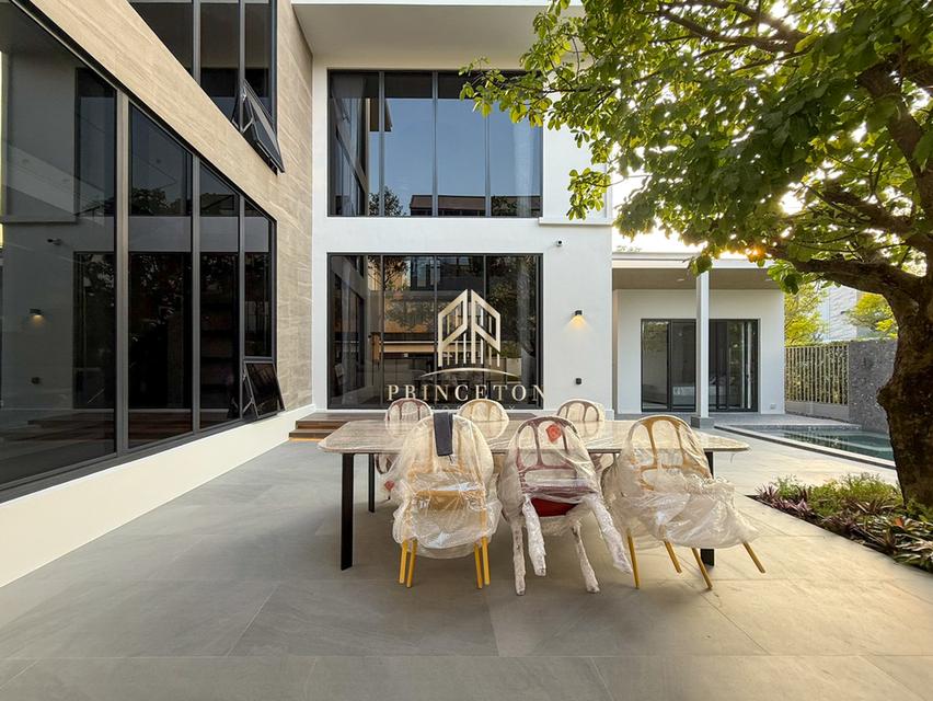 VIVE New Krungthep Kreetha with a Private Swimming Pool 3