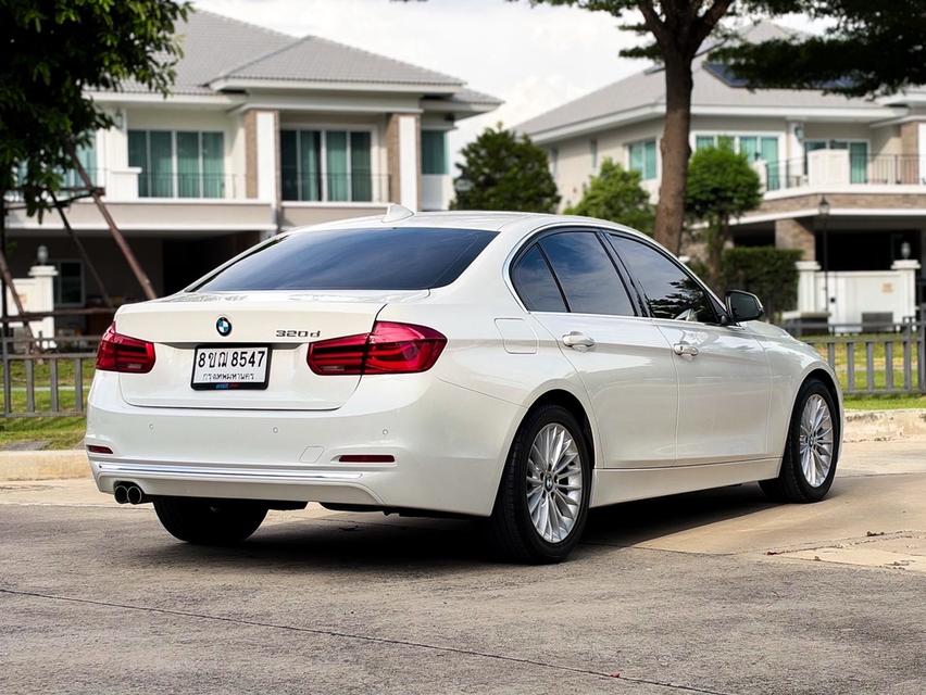 🆕 มาใหม่ รุ่นนิยม 320d F30 LCI โฉมใหม่ ดีเซล ไปไวแน่นอน งบ 5 แสนกว่าๆ รีบ รูปที่ 5