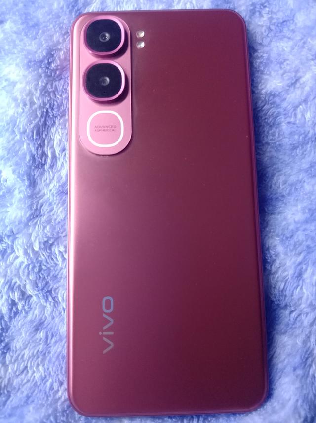 vivo y21d 6/256เจ้าของขายเองใช้งานได้4เดือนกว่าๆมีใบอุปรกรณ์ครบกล่อง น