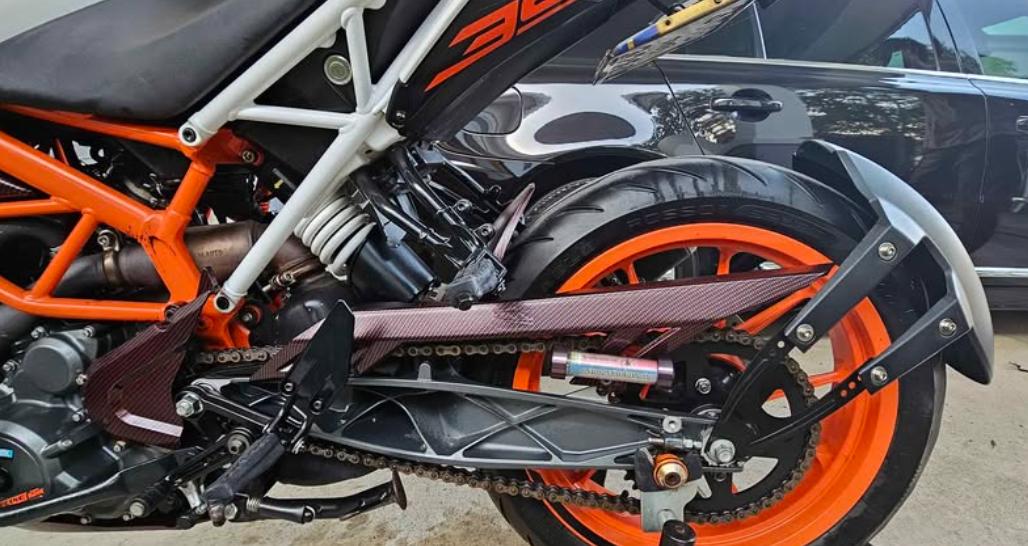 2017 KTM Duke 390  3