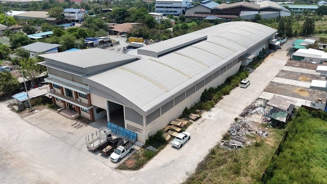 ให้เช่าโรงงาน สมุทรสาคร ใกล้วัดบางปิ้ง ขนาดโกดัง 3,450ตรม. มีสำนักงาน3ชั้น ไฟฟ้า3เฟส รถเทรลเลอร์เข้าออกได้  พร้อมใช้งาน 1