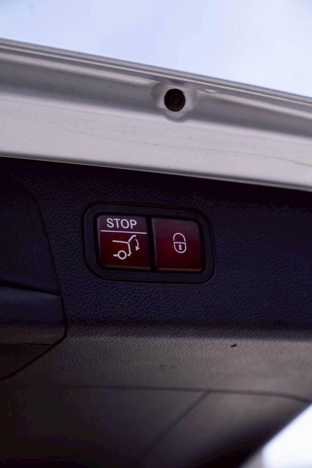 รหัสรถ 67GG9571 Mercedes Benz GLC250d AMG 4MATIC ปี 2016  14