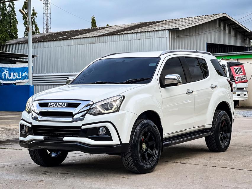 ขาย Isuzu MU-X 3.0DVD ปี14