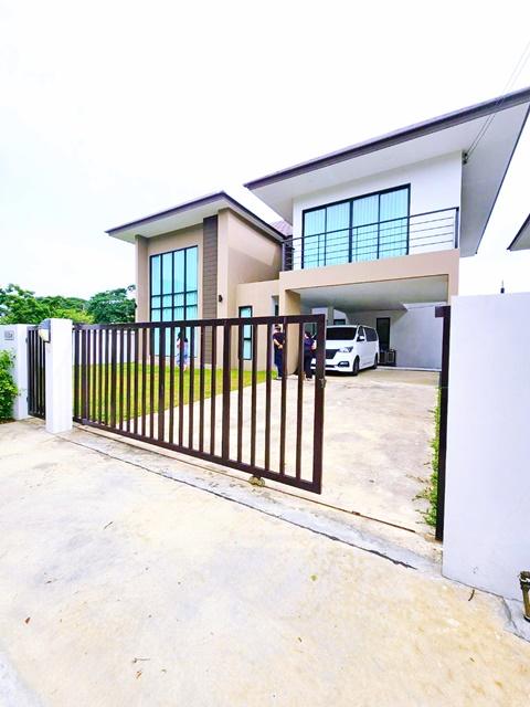 สนามกอล์ฟวินด์เซอร์ 498ม. สุวินทวงศ์36-44 สุวรรณภูมิ ให้เช่าคฤหาสน์ใหญ่มาก 2ชั้น เท่ากับ2หลัง MRT สุวินทวงศ์ 7กม. 422ตร.