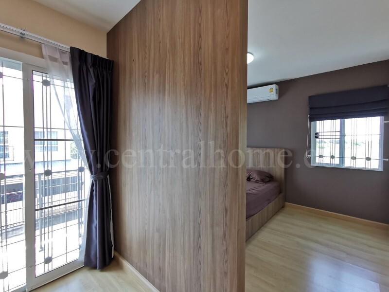 ทาวน์โฮม ดิ เอสเซนส์ ชัยพฤกษ์ - วงแหวน แปลงริม เฟอร์ครบพร้อมอยู่ 11