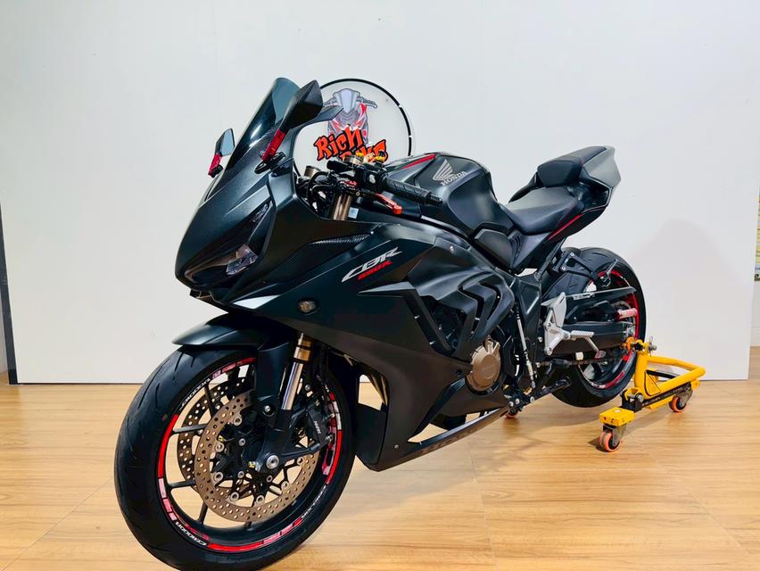 CBR650R 4
