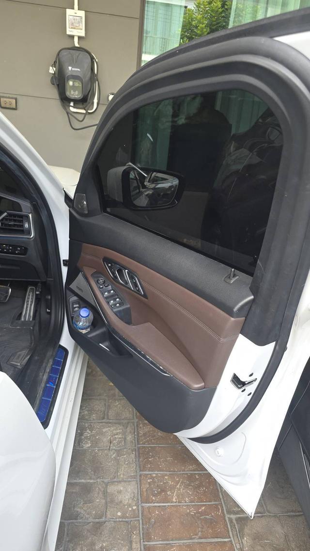 รถยนต์ BMW 330E 2021 รูปที่ 18
