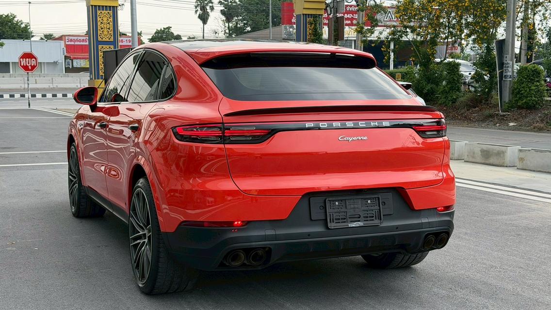 Porsche Cayenne Coupe E-Hybrid 2020 สีส้ม Lava Orange รูปที่ 6