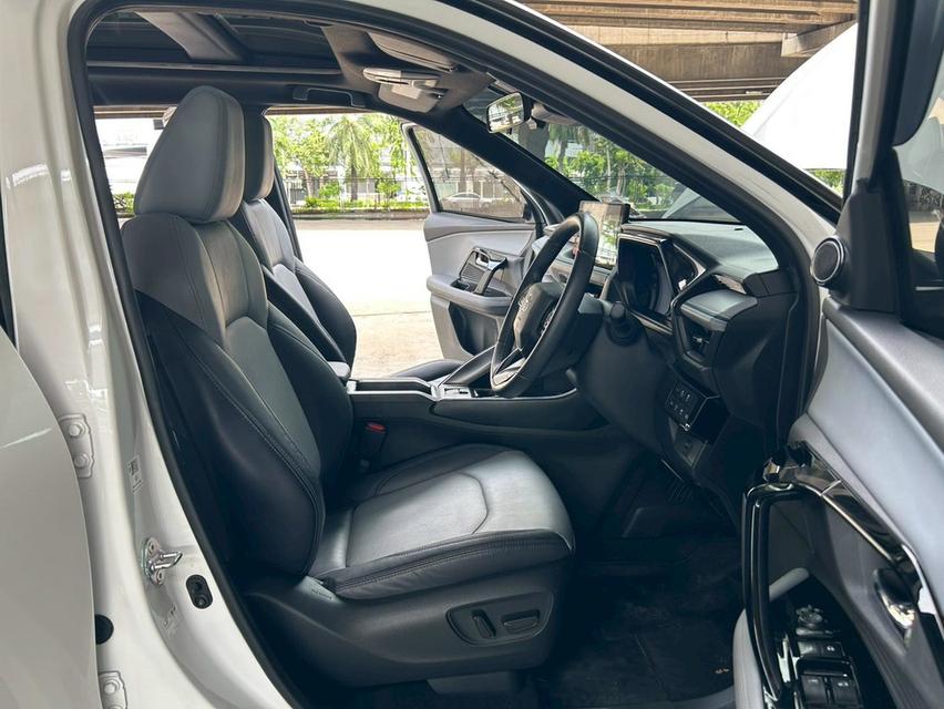 🚗 2024 Toyota Yaris Cross 1.5 HEV Premium luxury AT รูปที่ 16