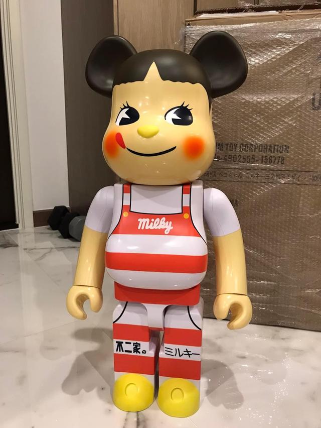 ปล่อย Bearbrick Peko chan Milky Tricorn Hat Design 3