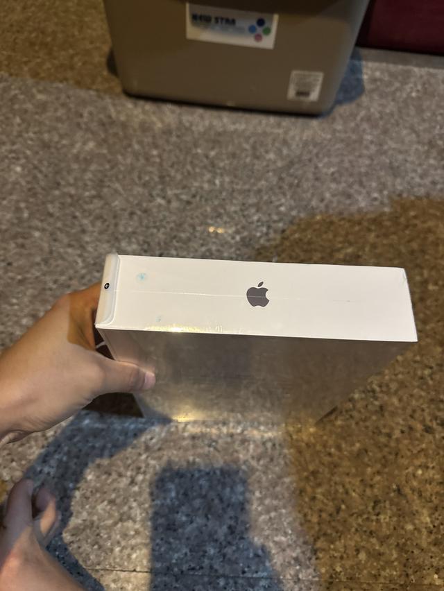 ขายๆๆๆถูกๆๆiPadAir5 M1 สีSpace Gray 64กิ๊กมือ1ยังไม่แกะซีลประกัน1ปีเต็มๆยังไม่Activate Wifi Celluer ใส่ซิมได้ ใช้งานดีทุกๆฟังชั่นสูนTrueทุกๆฟังชั่น Mo รูปย่อยที่ 4