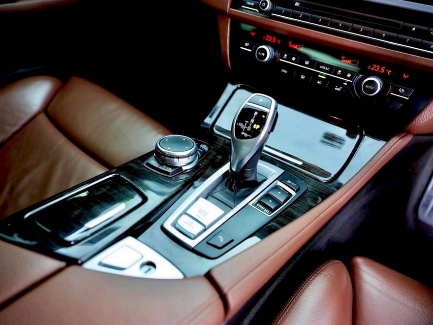 รหัสรถ PR9698 BMW 525d Luxury (F10) ปี2015 20