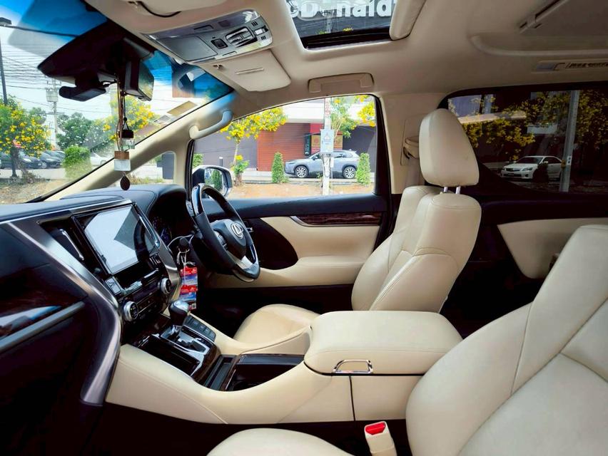 รหัสรถ KPV8989 2020 ALPHARD HYBRID X E-FOUR สีขาวแปลงเป็น LEXUS 350 ครบชุด 7