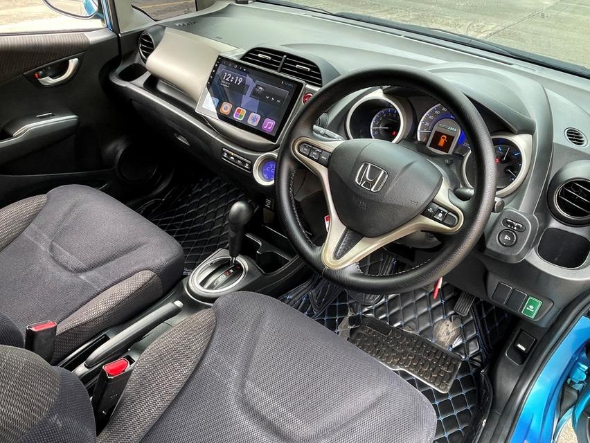 HONDA JAZZ 1.3 HYBRID ปี 2013 AUTO สภาพนางฟ้า 9
