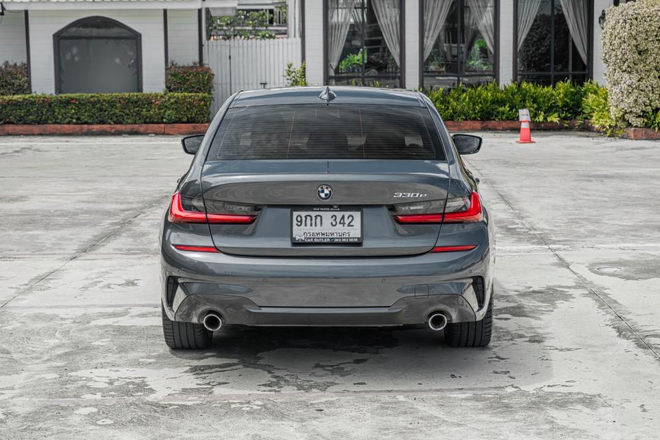 (แจ้งรหัสรถ CBL342) BMW 330e G20 2.0 M Sport AT 2021 รูปย่อยที่ 3