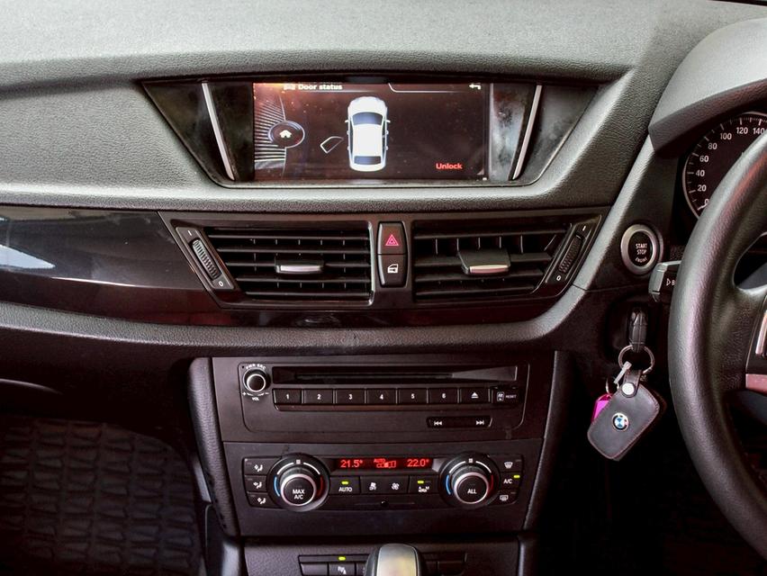 BMW X1 , Sdriver 1.8i Sport ปี 2015 13