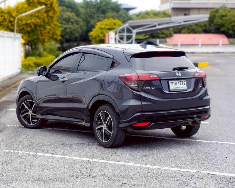 Honda HRV 1.8 RS เกียร์ Auto สีเทา ตัวTop ปี 2018 (MNC) 8