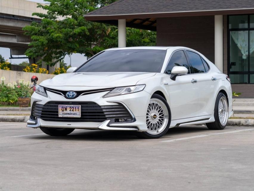 Toyota Camry 2.5Hybrid Premium Luxury TOPสุด 2023 รถสวย ใหม่ ไร้ริ้วรอย 3