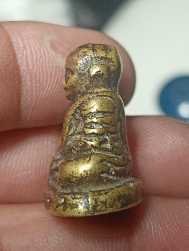 หลวงพ่อเงิน วัดห้วยเขน พระบ้านๆ รูปที่ 4