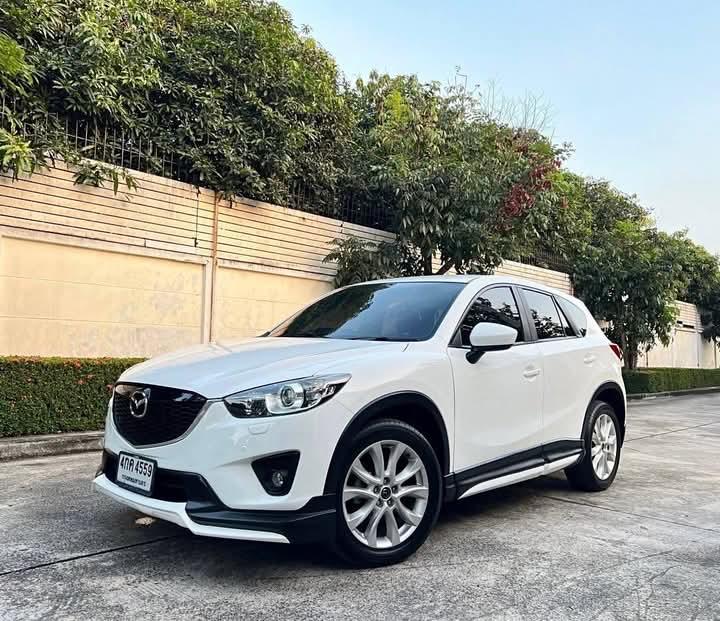 Mazda CX-30 สีขาว 2