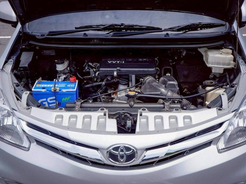 Toyota Avanza 1.5 E เกียร์ Auto สีบอร์นเทา ปี 2014 11
