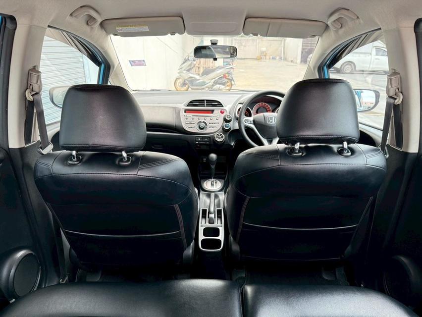  HONDA JAZZ 1.5V i-VTEC 2013 สีฟ้า MINOR CHANGE มือเดียว 12
