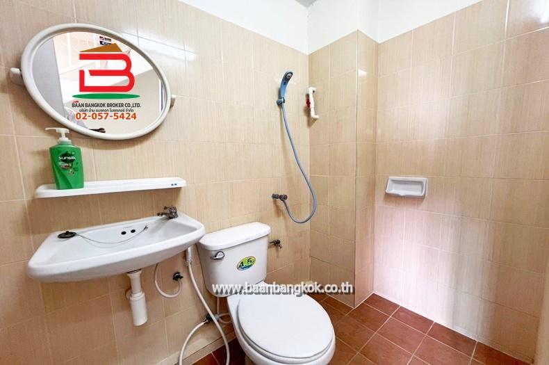 ขาย/เช่า อาคารพาณิชย์ เนื้อที่ 16 ตรว. หมู่บ้าน แอร์วิลล่า (คลอง2) ถนนลำลูกกา ต.คูคต อ.ลำลูกกา ปทุมธานี 11