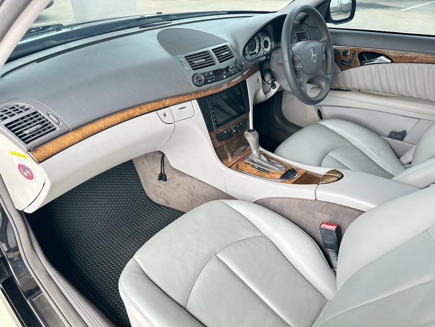 Mercedes-Benz E220 CDi ดีเซลหน้าธนูแท้ LCI รุ่นท็อป Avantgarde (W211) 2.2L ชุดแต่ง Look E63 AMG 12