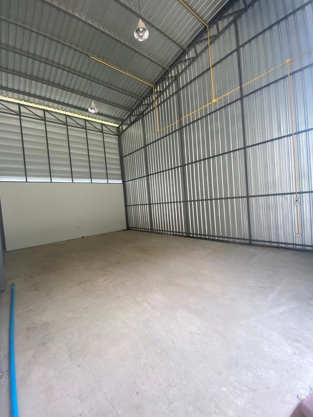 กำลังมองหาโกดังว่างให้เช่าใช่ไหม ที่นี่เลยโกดังให้เช่าสายไหม31 ใกล้สนามบินดอนเมือง ถนนจตุโชติ รถไฟฟ้าบีทีเอสสถานีคูคต มีรถประจำทางผ่าน 2