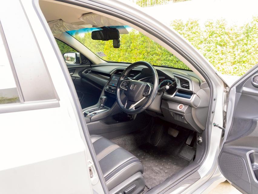 Honda Civic FC 1.8 EL ปี 2019 8