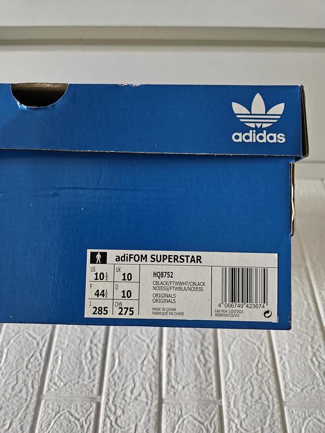 Adidas  4