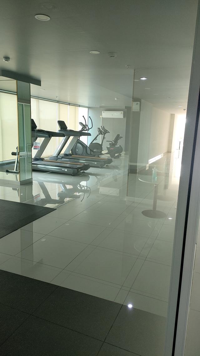 คอนโดติดรถไฟฟ้าทำเลดีหาของกินง่าย 8