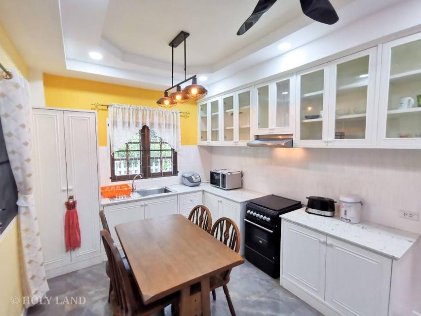 ขายบ้านเดี่ยว 2 ชั้น หมู่บ้านเอกธานี ถ.สุขุมวิท เฟอร์ครบ พร้อมเข้าอยู่ ใกล้กองเรือยุทธการ สัตหีบ  11
