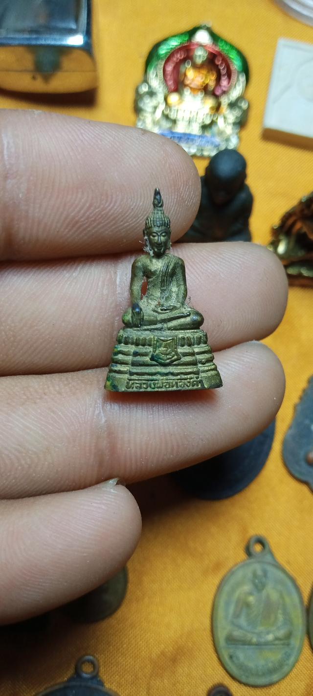พระเครื่อง 9