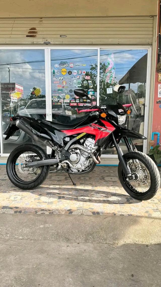 Honda CRF 250 สีแดงดำ 2