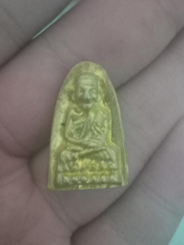 หลวปู่ทวด วัดช้างให้ เนื้อกะไหล่ทอง 1