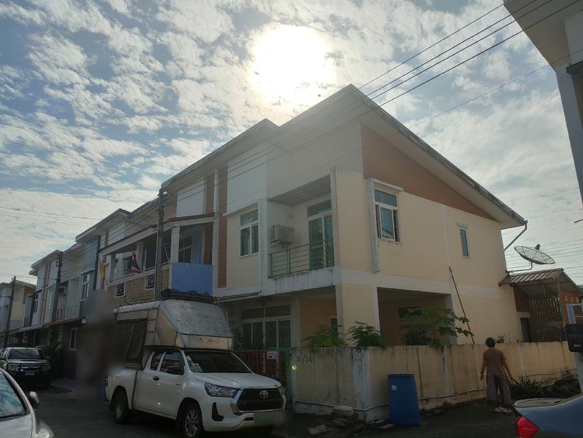 ขายบ้านทาวน์เฮ้าส์ 2ชั้น หลังมุม หมู่บ้านไทยสมบูรณ์3 คลองหลวงปทุมธานี 1